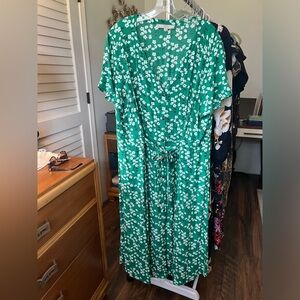 LOFT Plus Dress - 18W